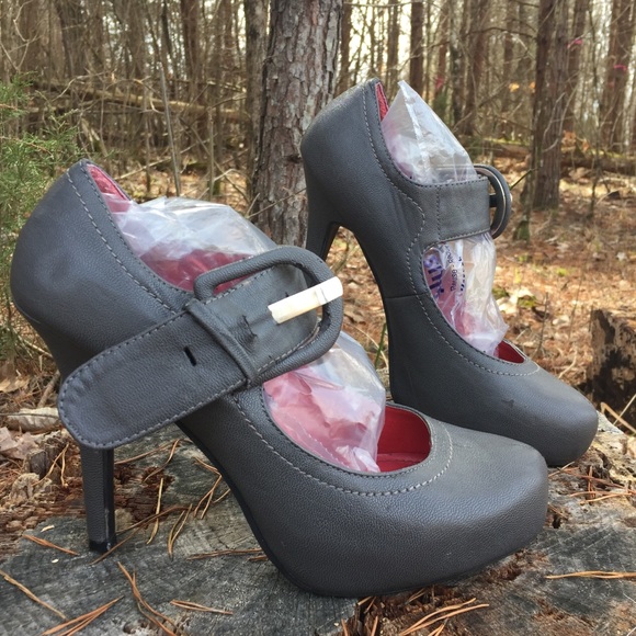 Madeline Stuart 8.5 Mary Jane Platform Pumps Grey Gray - Picture 3 of 8